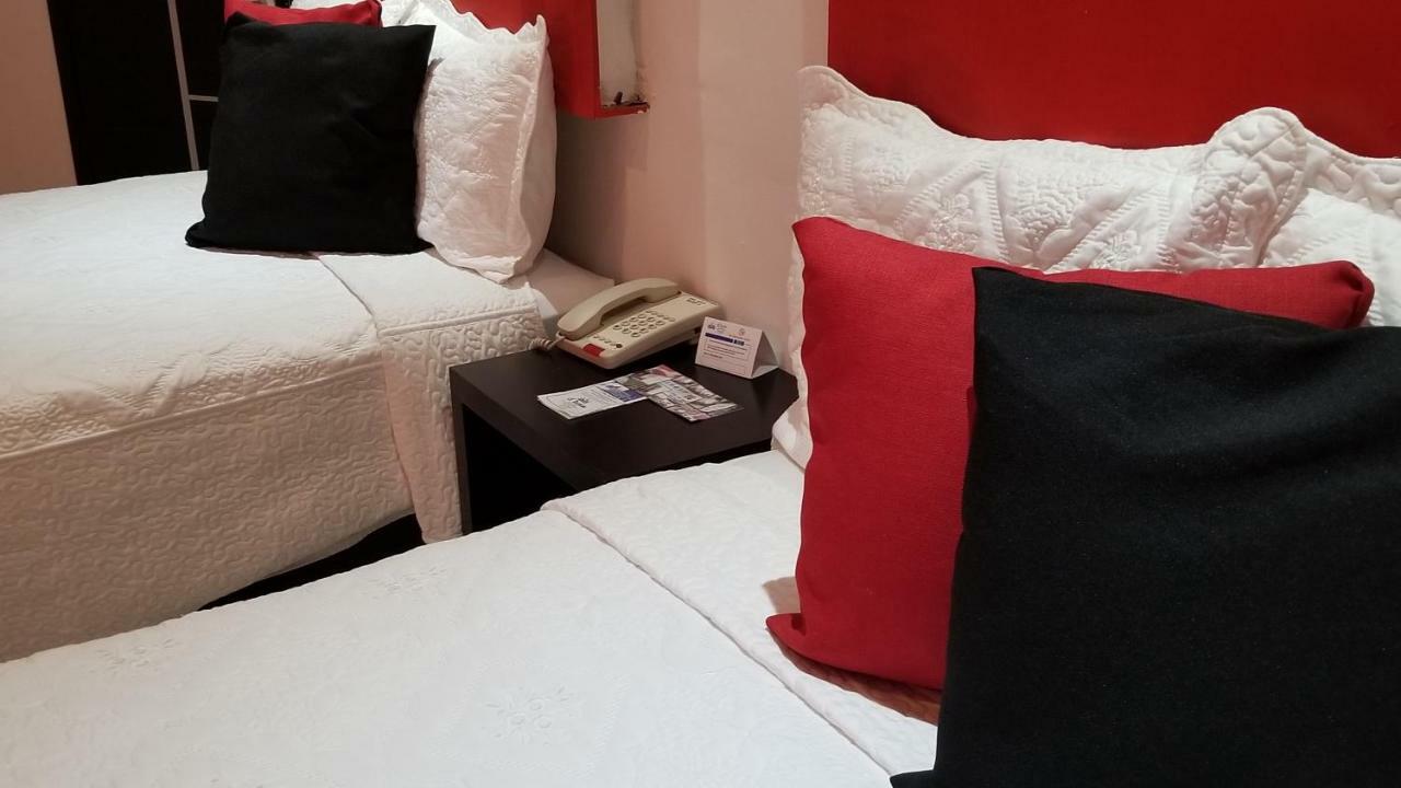 Hotel Dluxe Сан Хуан де лос Лагос Екстериор снимка